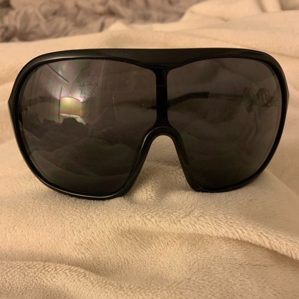 Dolce & gabbana wrap sunglasses black EUC